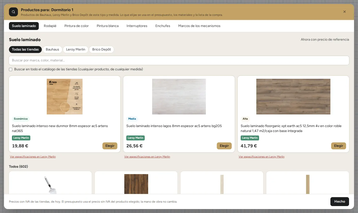 La ventana Productos para Dormitorio 1 con pestañas por material, filtro de tienda, buscador y tres opciones de suelo laminado.